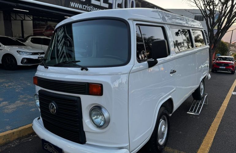 Volkswagen Kombi 1.4 Mi Std Escolar 8v - Foto #1