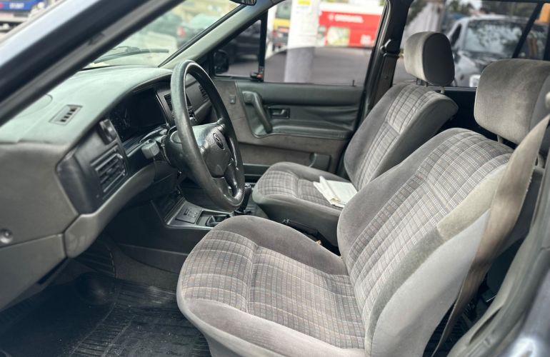 Volkswagen Quantum 2.0 Mi 8v - Foto #9