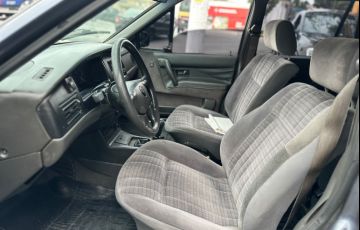 Volkswagen Quantum 2.0 Mi 8v - Foto #9