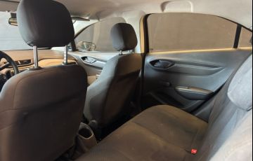 Chevrolet Onix 1.0 MPFi Joy 8V Flex 4p Manual - Foto #4