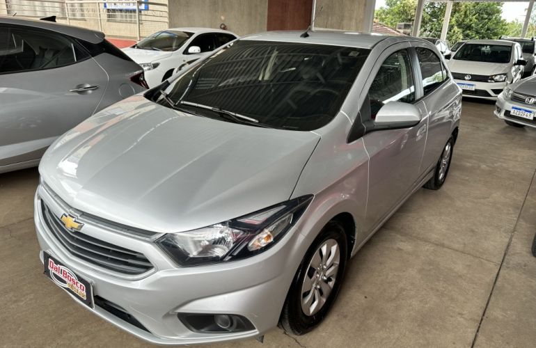 Chevrolet Onix 1.0 LT - Foto #1