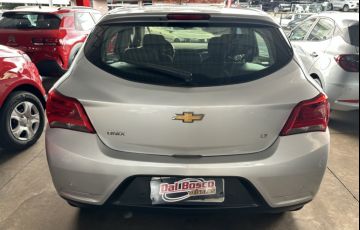 Chevrolet Onix 1.0 LT - Foto #5