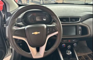 Chevrolet Onix 1.0 LT - Foto #7