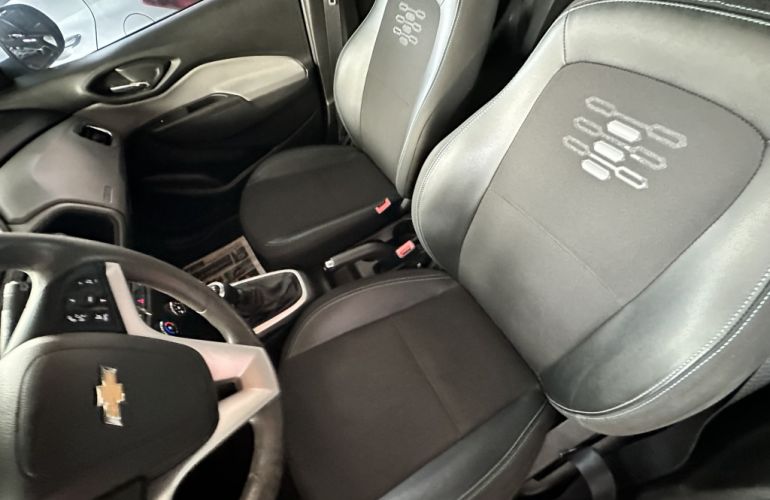 Chevrolet Onix 1.0 LT - Foto #8