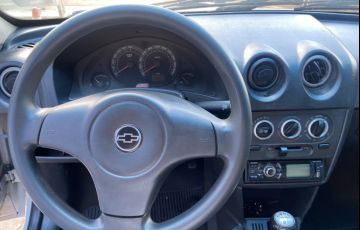 Chevrolet Prisma Joy 1.4 (Flex) - Foto #6