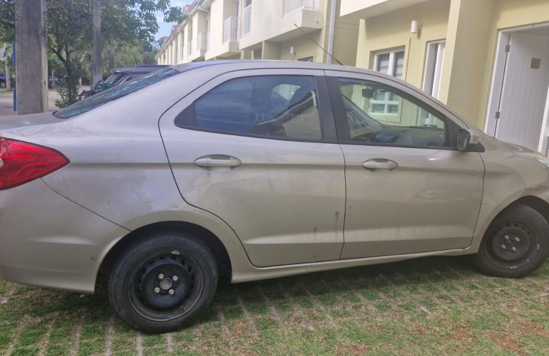 Ford Ka Sedan SE 1.5 16v (Flex) - Foto #4