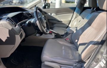 Honda Civic 2.0 LXR 16v - Foto #5