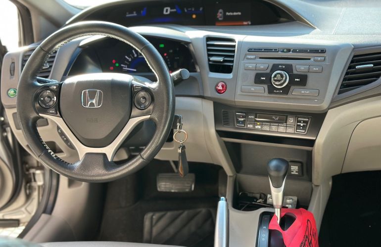Honda Civic 2.0 LXR 16v - Foto #8