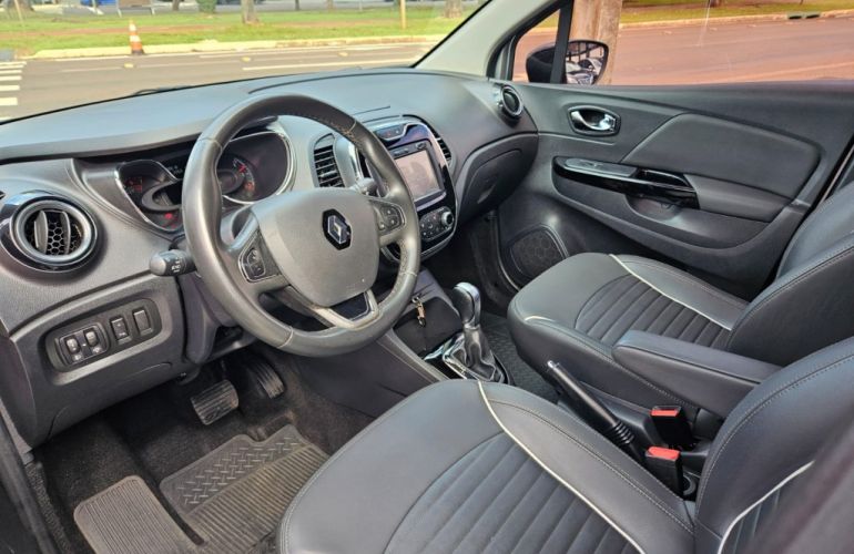 Renault Captur 1.6 Intense CVT - Foto #4