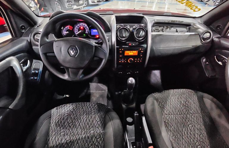 Renault Duster 1.6 Expression 4x2 16v - Foto #2