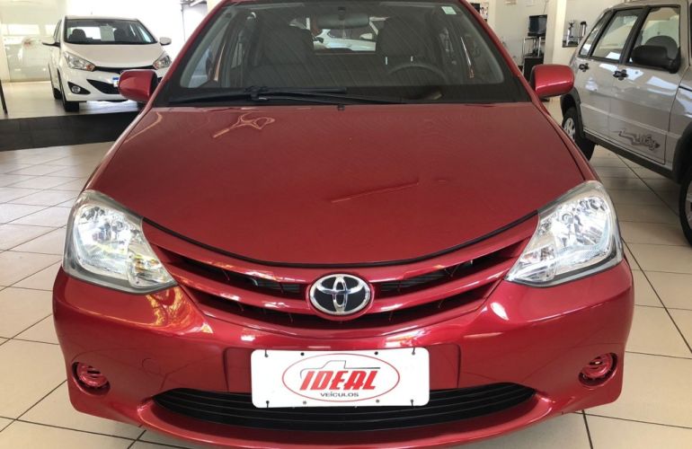 Toyota Etios XS 1.3 (Flex) - Foto #1