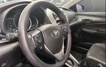 Toyota Yaris 1.5 16V Flex Sedan Xl Live Multidrive - Foto #10