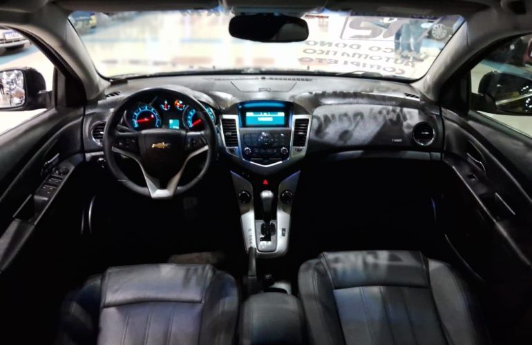 Chevrolet Cruze 1.8 LT 16V Sedan - Foto #4