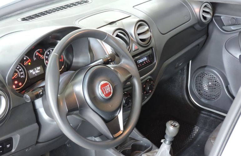 Fiat Grand Siena 1.4 MPi Attractive 8v - Foto #4
