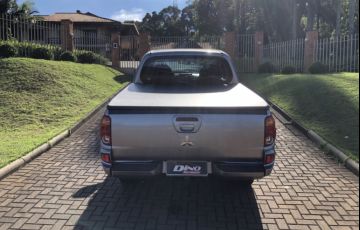 Mitsubishi L 200 Triton HPE 4x4 3.2 (aut) (cab. dupla) - Foto #5