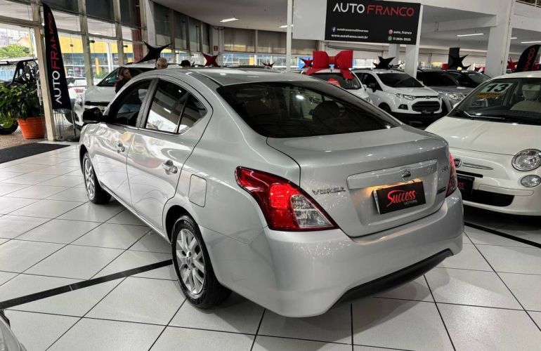 Nissan Versa 1.6 SV 16v - Foto #4