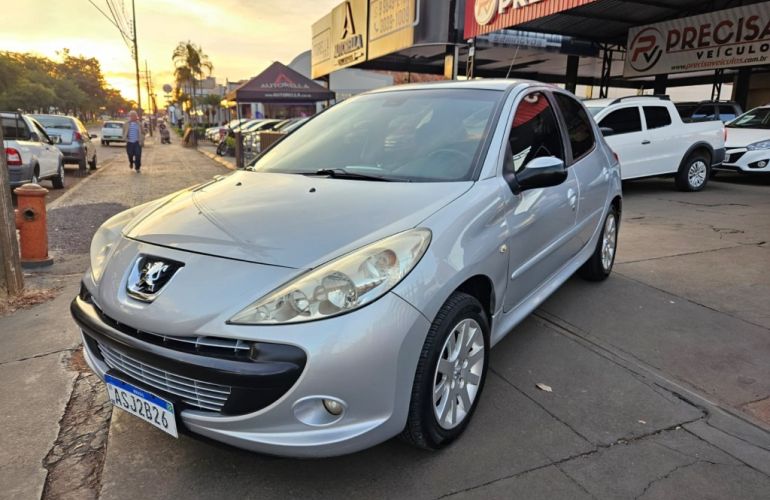 Peugeot 207 Hatch XS 1.6 16V (flex) (aut) - Foto #1