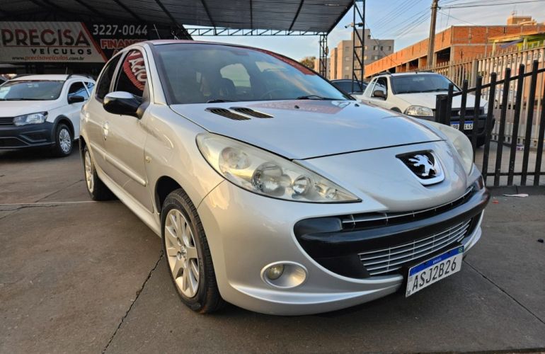 Peugeot 207 Hatch XS 1.6 16V (flex) (aut) - Foto #4