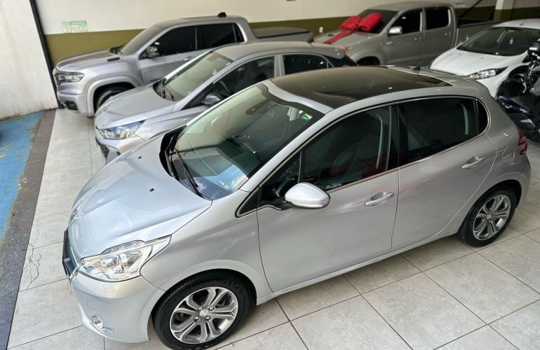 Peugeot 208 1.6 Griffe 16v - Foto #4