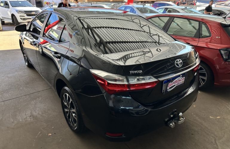 Toyota Corolla Sedan 1.8 Dual VVT-i GLi (Flex) - Foto #4