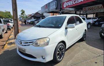 Toyota Etios Sedan XS 1.5 (Flex)