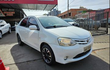 Toyota Etios Sedan XS 1.5 (Flex) - Foto #2