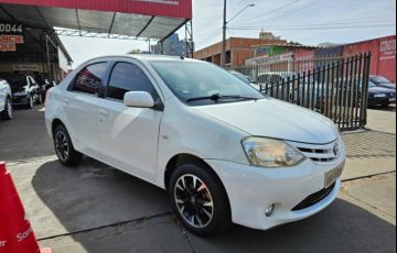 Toyota Etios Sedan XS 1.5 (Flex) - Foto #5