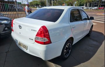 Toyota Etios Sedan XS 1.5 (Flex) - Foto #9
