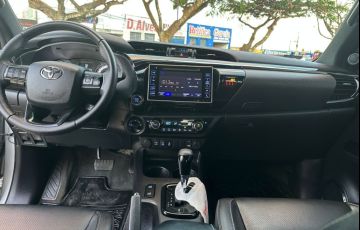 Toyota Hilux 2.8 Power Pack 4x4 CD 16v - Foto #6