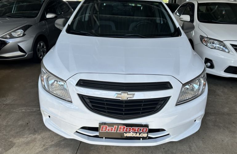 Chevrolet Onix 1.0 - Foto #2