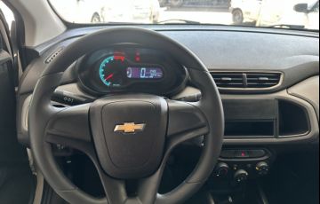 Chevrolet Onix 1.0 - Foto #7
