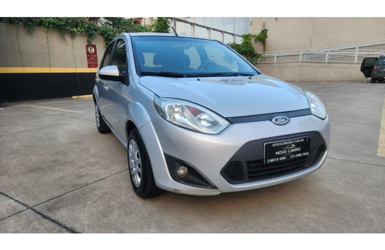 Ford Fiesta 1.6 Rocam Hatch 8V Flex 4p Manual - Foto #2