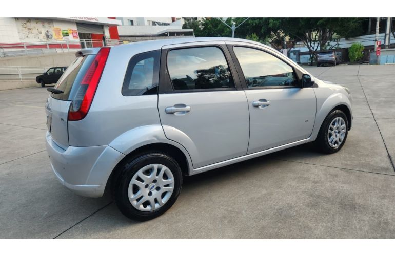 Ford Fiesta 1.6 Rocam Hatch 8V Flex 4p Manual - Foto #5