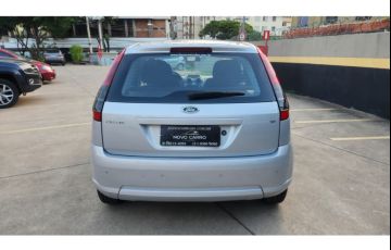 Ford Fiesta 1.6 Rocam Hatch 8V Flex 4p Manual - Foto #7