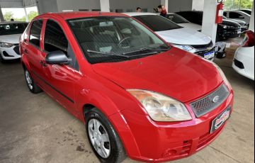 Ford Fiesta Sedan 1.0 - Foto #2