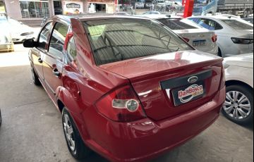 Ford Fiesta Sedan 1.0 - Foto #5