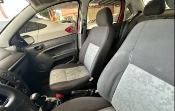 Ford Fiesta Sedan 1.0 - Foto #6