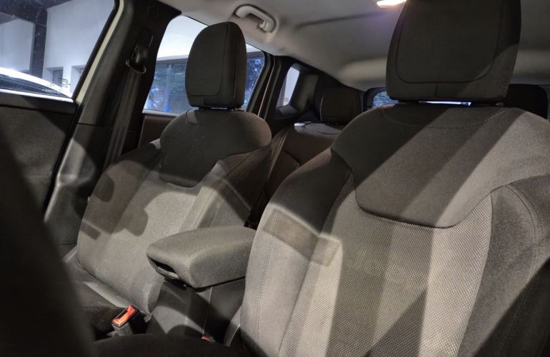 Jeep Renegade 1.8 16V Sport - Foto #4