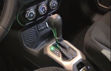 Jeep Renegade 1.8 16V Sport - Foto #9