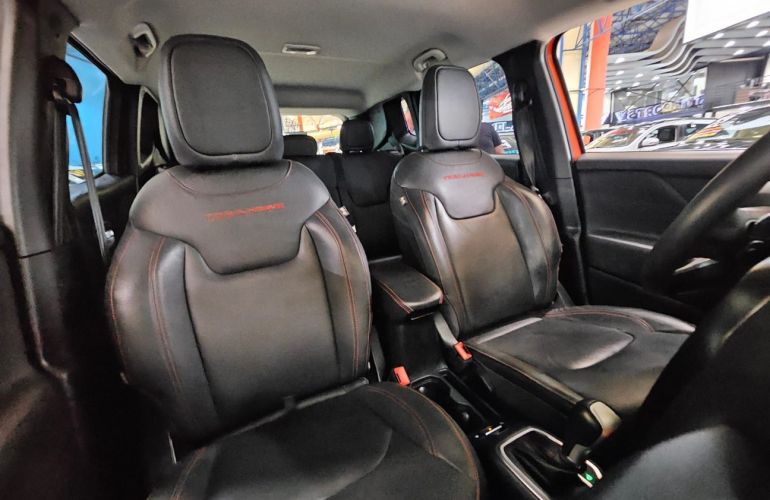 Jeep Renegade 1.3 T270 Turbo Trailhawk 4x4 - Foto #8