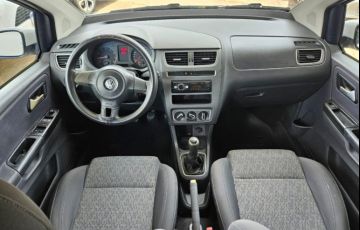 Volkswagen Fox 1.6 8V (Flex) - Foto #2