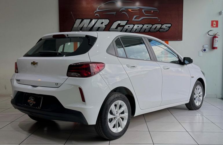 Chevrolet Onix 1.0 LT - Foto #4