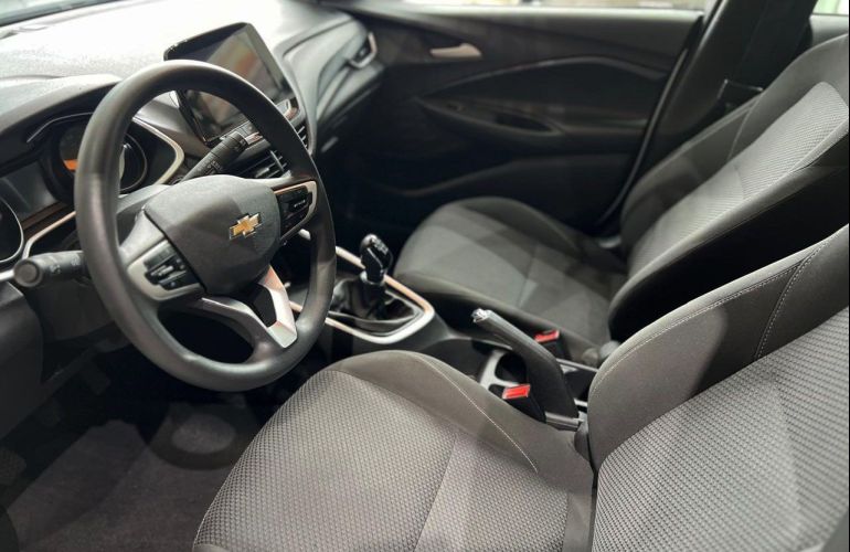 Chevrolet Onix 1.0 LT - Foto #6