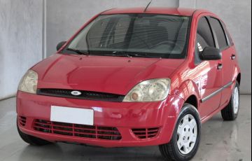 Ford Fiesta Hatch 1.0 - Foto #2