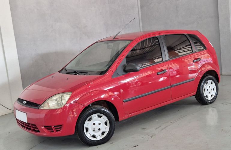 Ford Fiesta Hatch 1.0 - Foto #3