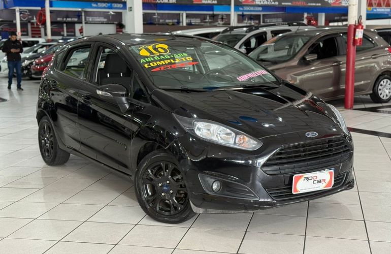 Ford Fiesta 1.6 SE Hatch 16v - Foto #1