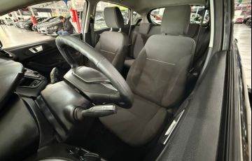 Ford Fiesta 1.6 SE Hatch 16v - Foto #8