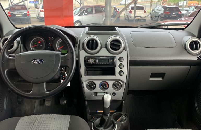 Ford Fiesta Sedan 1.6 (Flex) - Foto #6