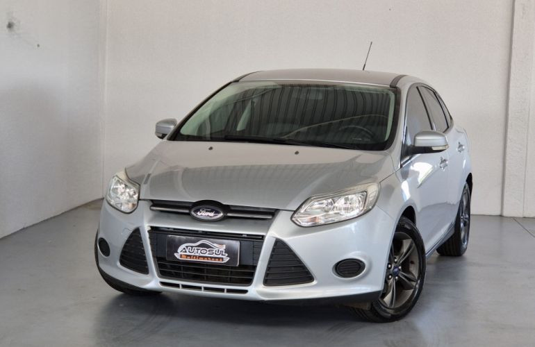 Ford Focus Fastback SE 2.0 PowerShift - Foto #1