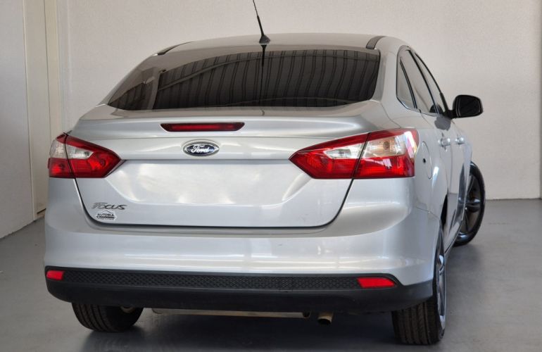 Ford Focus Fastback SE 2.0 PowerShift - Foto #5